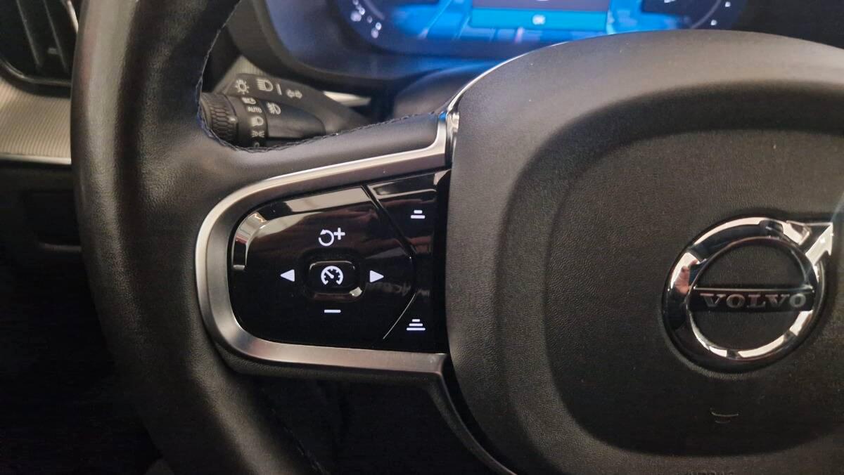 Volvo XC60 2.0 t6 phev Ultra Black Edition awd auto