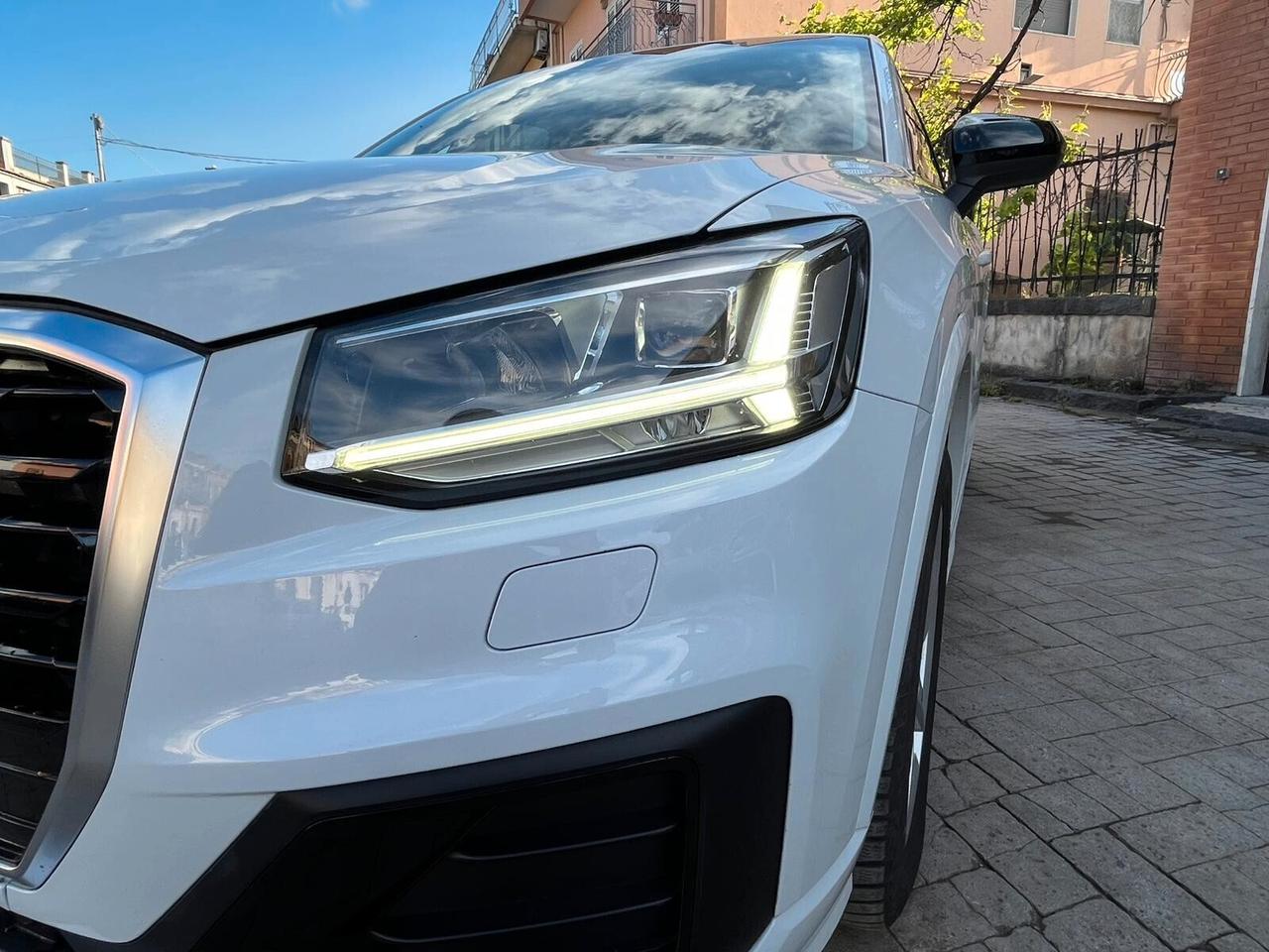 Audi Q2 30 TDI Edition S-LINE ESTERNO