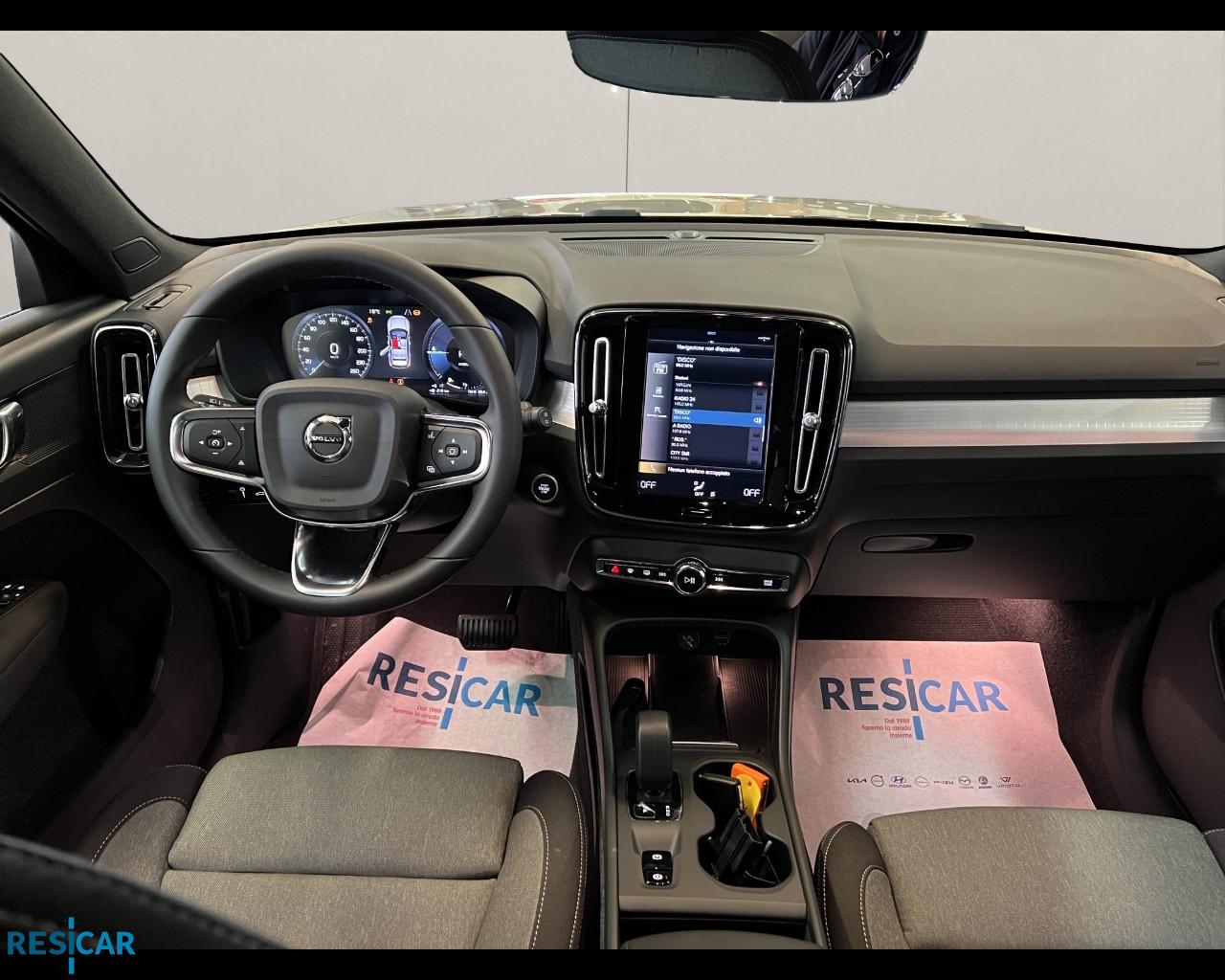VOLVO XC40 RECHARGE CORE T4 AUT