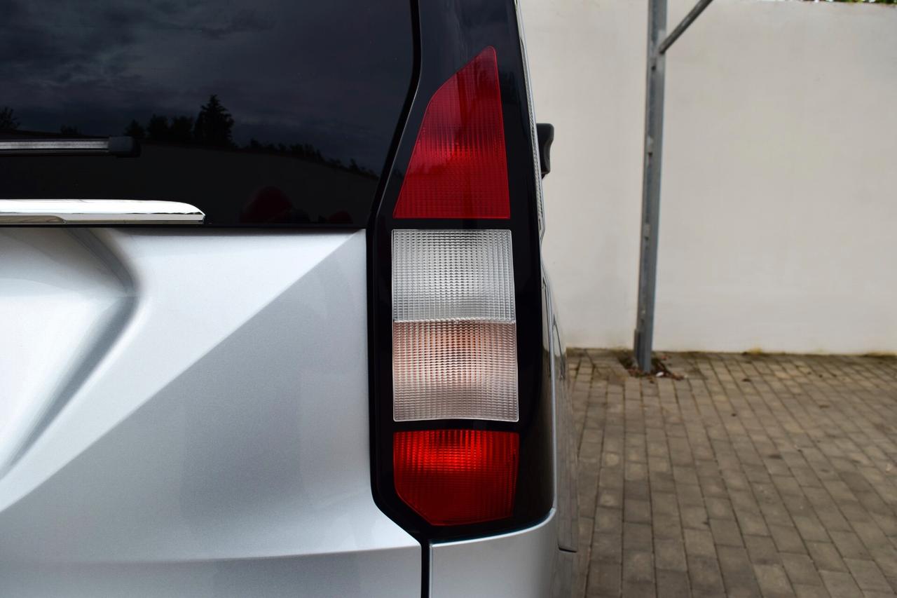 Ford Tourneo Connect 2.0 EcoBlue 122 cv Titanium