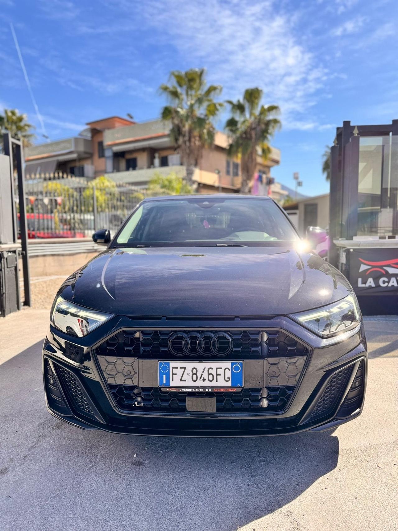 Audi A1 S-LINE 30 TFSi Total Black Cambio Automatico