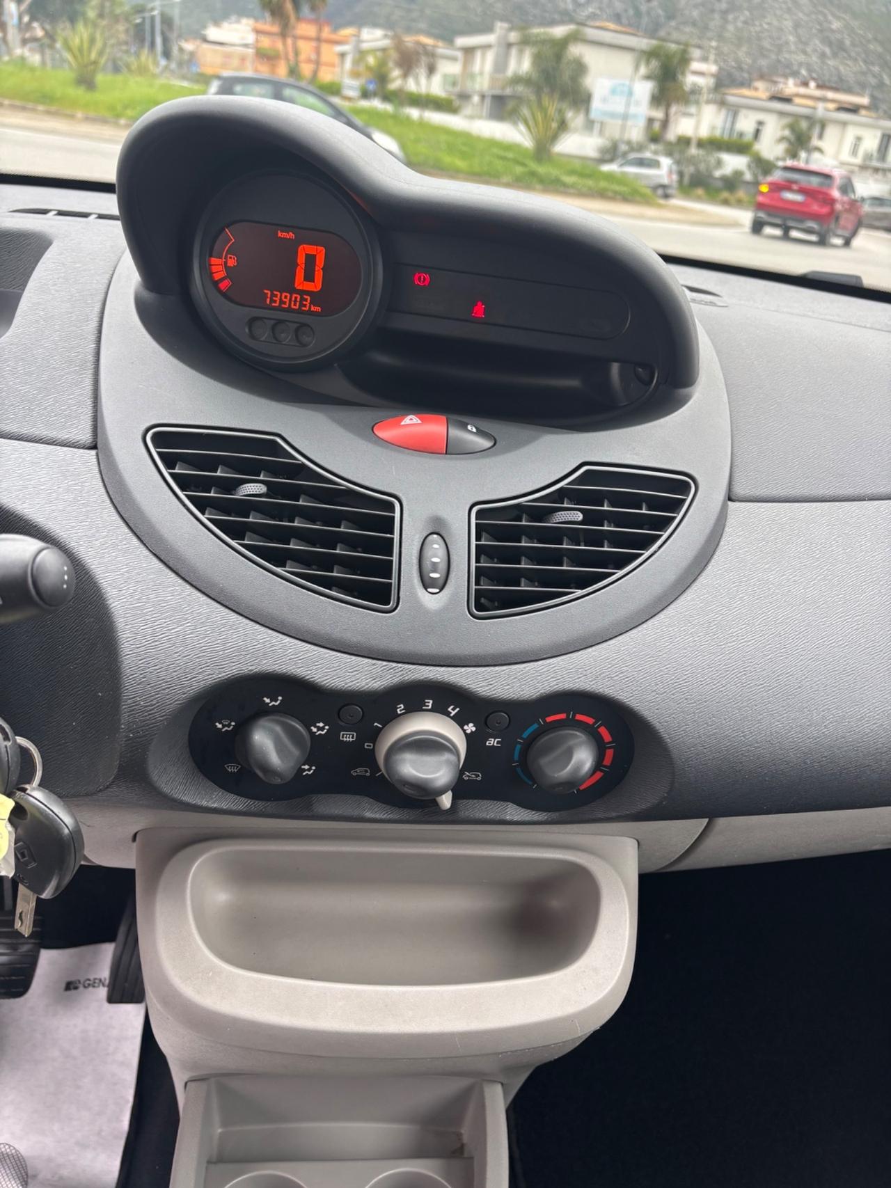 Renault Twingo 1.2 8V Dynamique