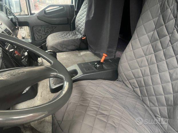 Iveco EuroTech Cursor Scarrabile con Gru