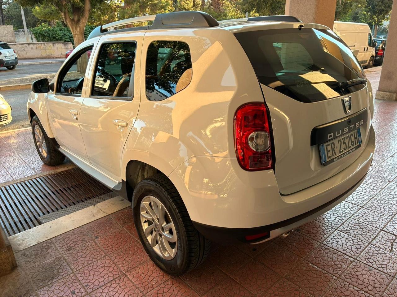 Dacia Duster 1.5dCi 110CV 4x4 perfetta garantita-13