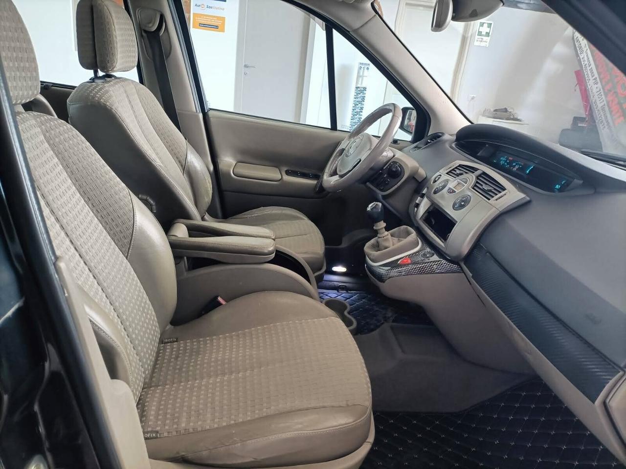 Renault Scenic Grand Scénic 1.9 dCi Luxe Dynamique 04/2004