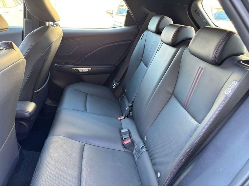 Lexus LBX 1.5 Hybrid 136 Elegant 2WD