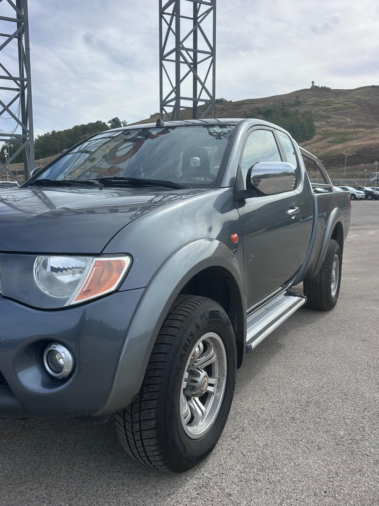 Mitsubishi L200 2.5 DI-D/136CV Single Cab Inform
