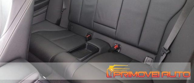 BMW 218 i Coupé Sport Line