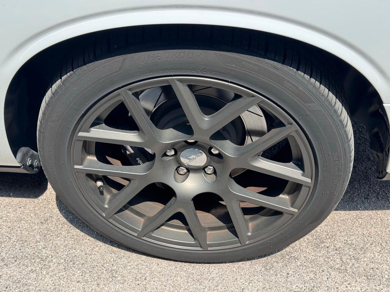 Dodge Challenger 392 SHAKER