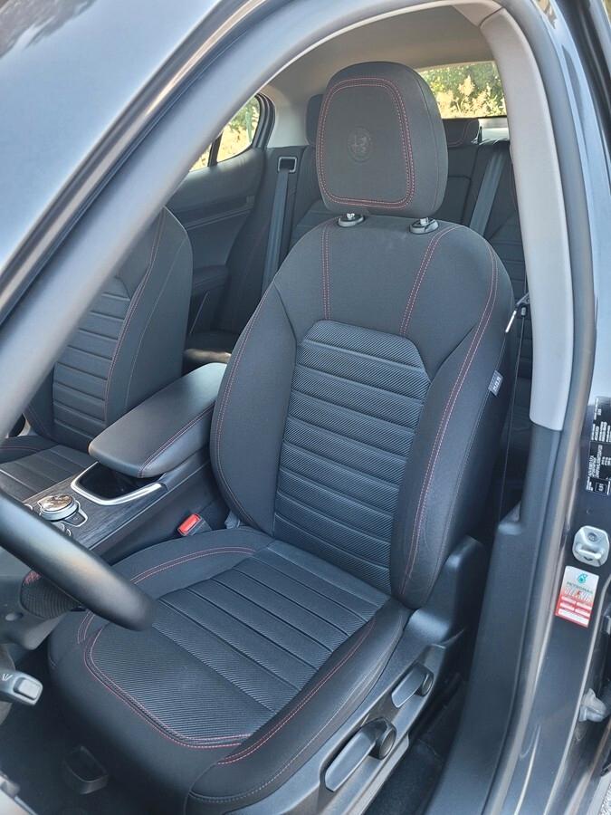 Alfa Romeo Stelvio 2.2 Turbodiesel 190 CV AT8 Q4 Business