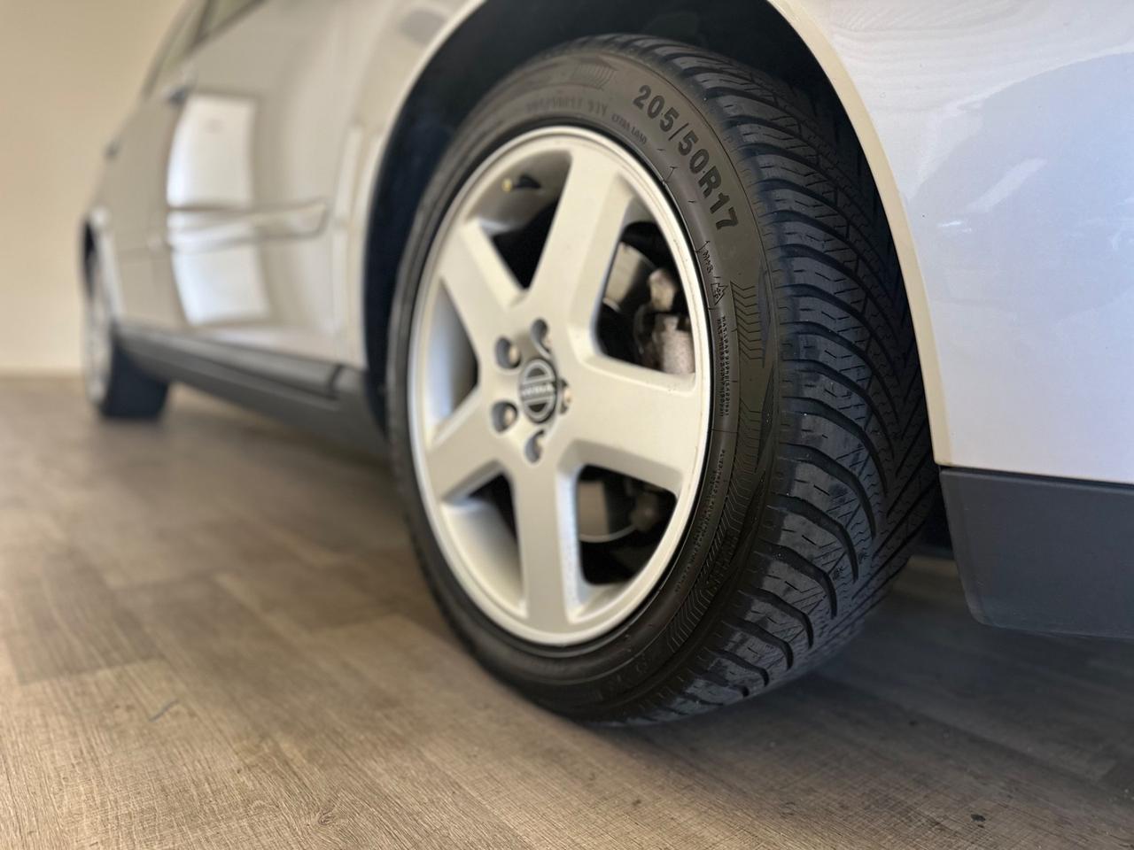 Volvo V50 2.0 D cat Summum OK NEOPATENTATI
