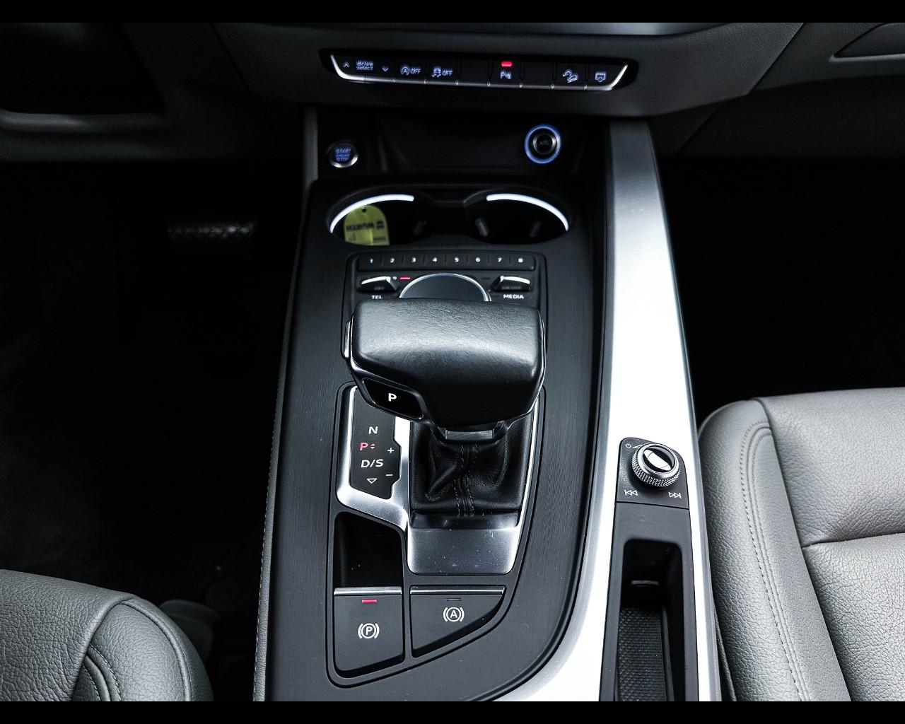 AUDI A4 allroad 2ª serie - A4 allroad 3.0 TDI 272 CV tiptronic