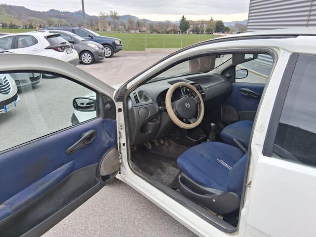 FIAT Punto 1.3 JTD 3p. 2 p.ti Van N1 AUTOCARRO