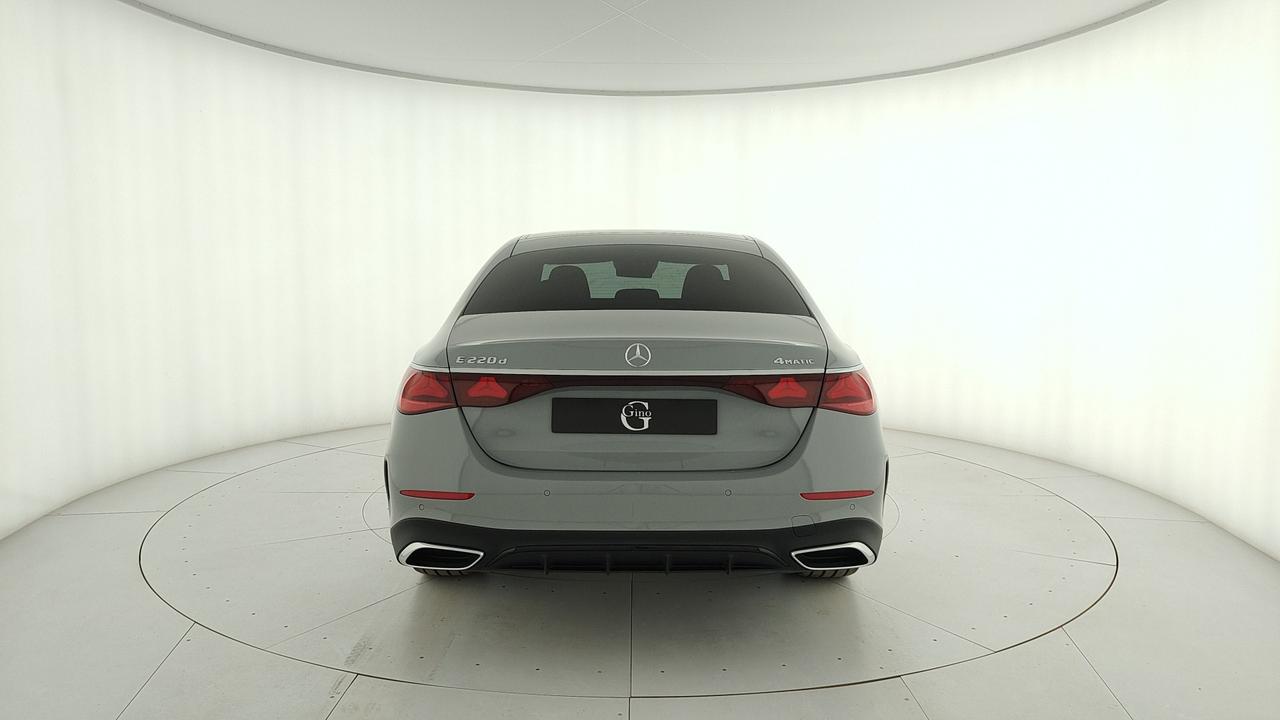 Mercedes-Benz E 220 d 4MATIC