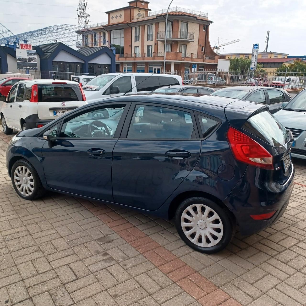 FIESTA 1.4 TDI NEOPATENTATI CON DISTRIBUZIONE E FRIZIONE NUOVI