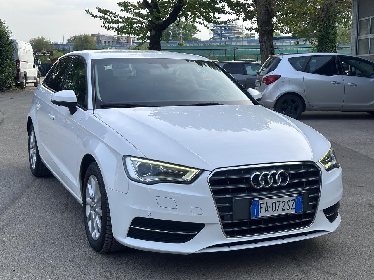 Audi A3 SPB 1.6 TDI clean diesel Ambition
