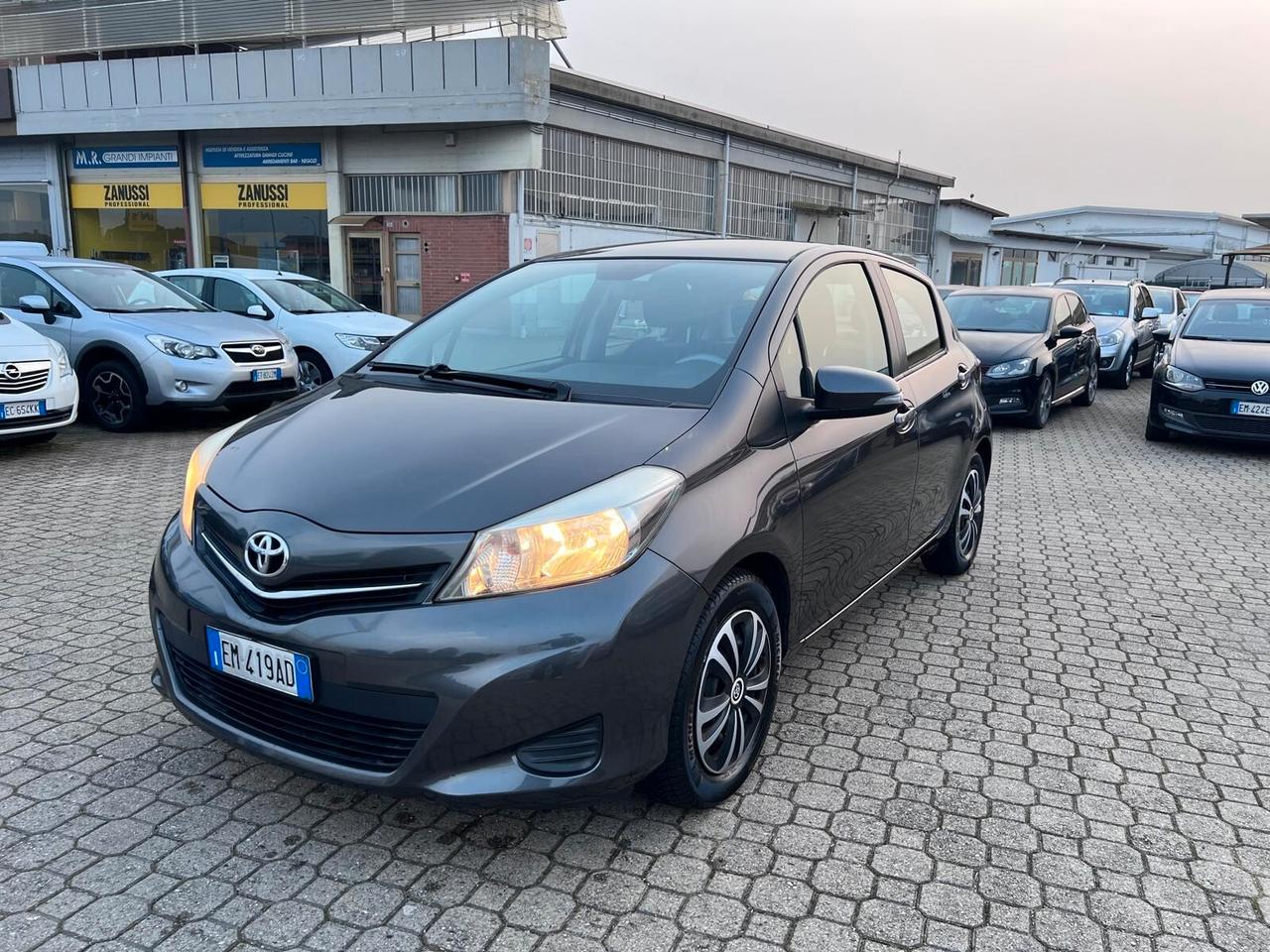 Toyota Yaris 1.0 5 porte Lounge