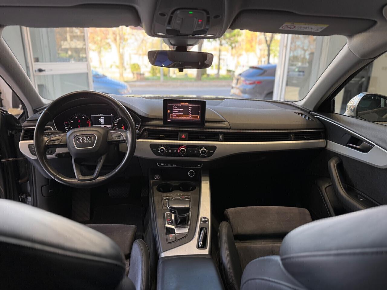 Audi A4 35 TDI S tronic Business “Matrix”