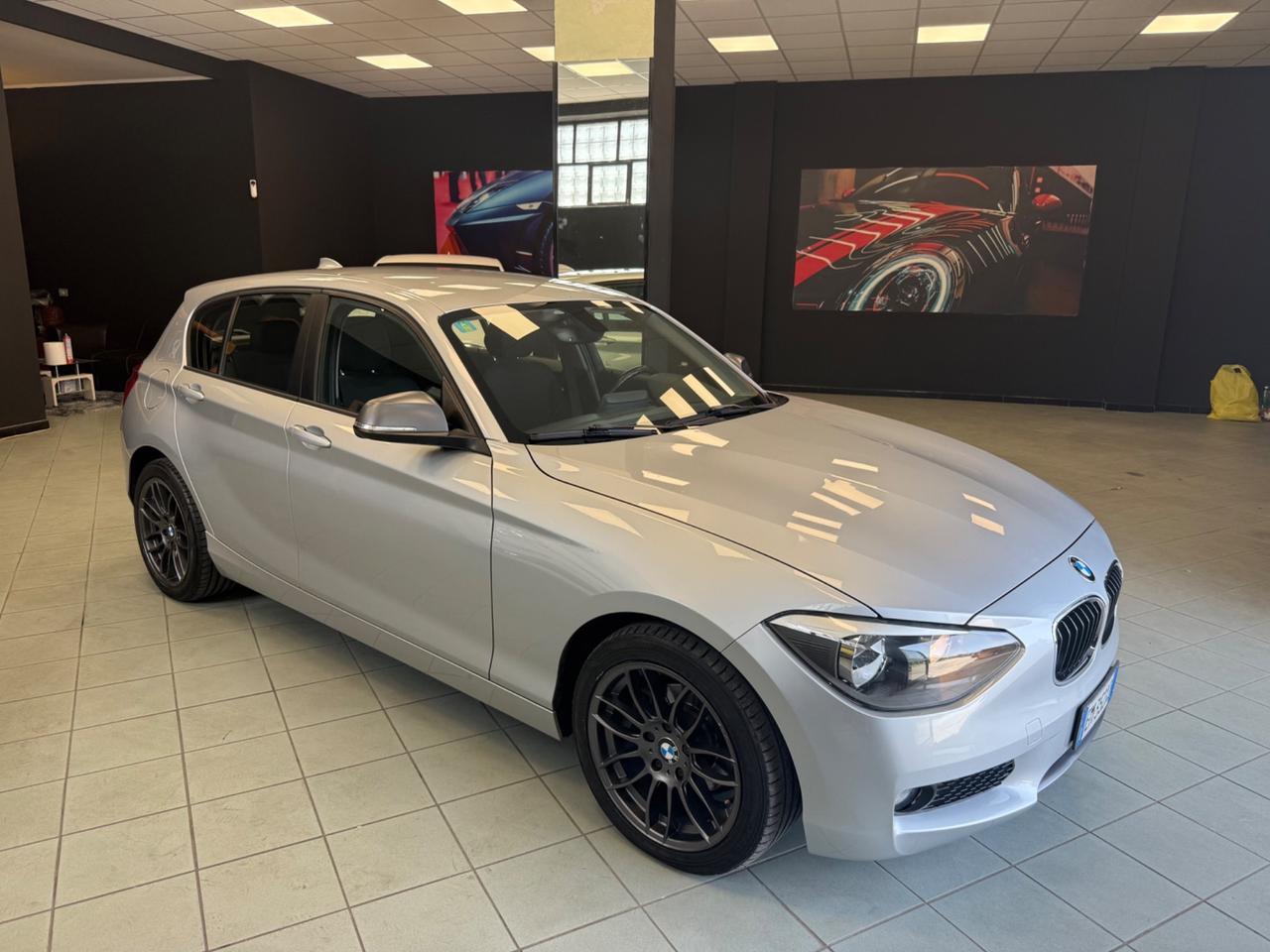 Bmw 116d 5p Sport automatico neopatentati