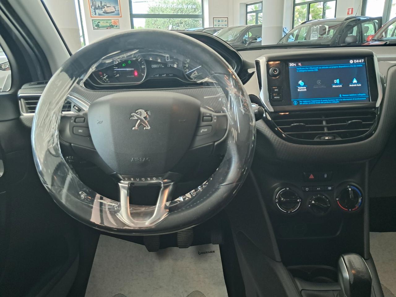Peugeot 208 PureTech 82 Stop&Start 5 porte Signature