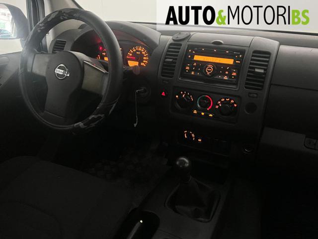 NISSAN Navara 2.5 dCi 4 porte Double Cab XE