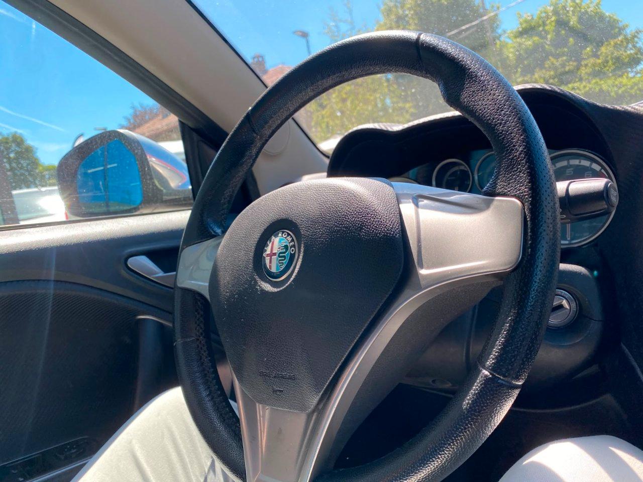 Alfa Romeo MiTo 1.4 tb m.air Distinctive 135cv