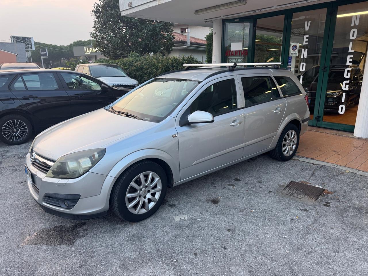 Opel Astra 1.4 16V Twinport 5 porte Enjoy