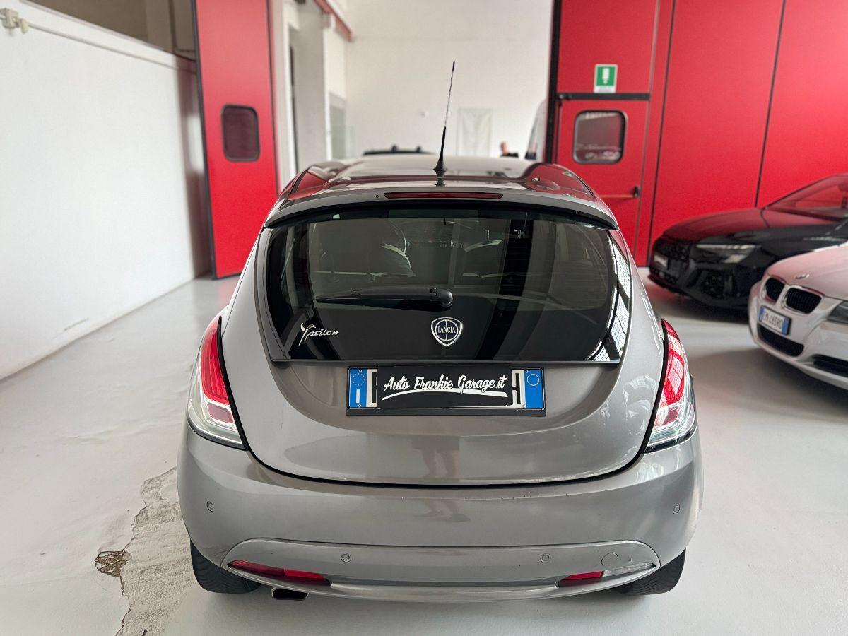 LANCIA - Ypsilon - 1.2 69 CV 5p. Platinum
