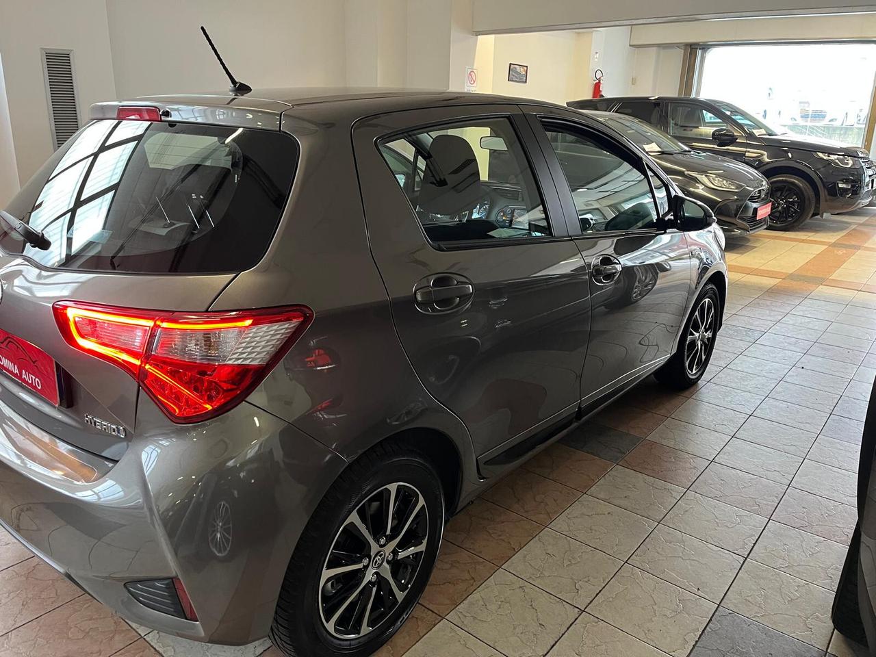 Toyota Yaris 1.5 Hybrid 5 porte Active