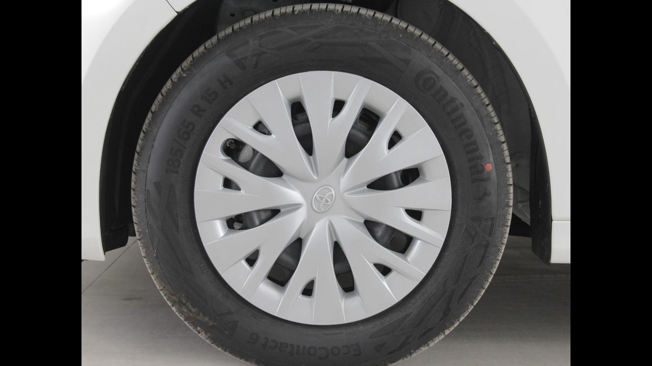 TOYOTA Yaris IV 2020 - Yaris 1.5h Active