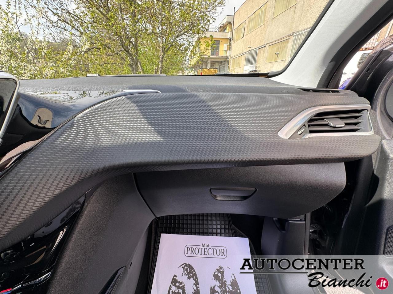 Peugeot 2008 1.6 bluehdi Allure 100cv my16