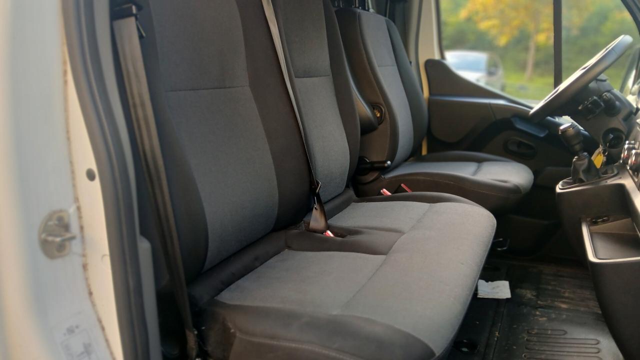 Renault Master T33 2.3 dCi IVA COMPRESA