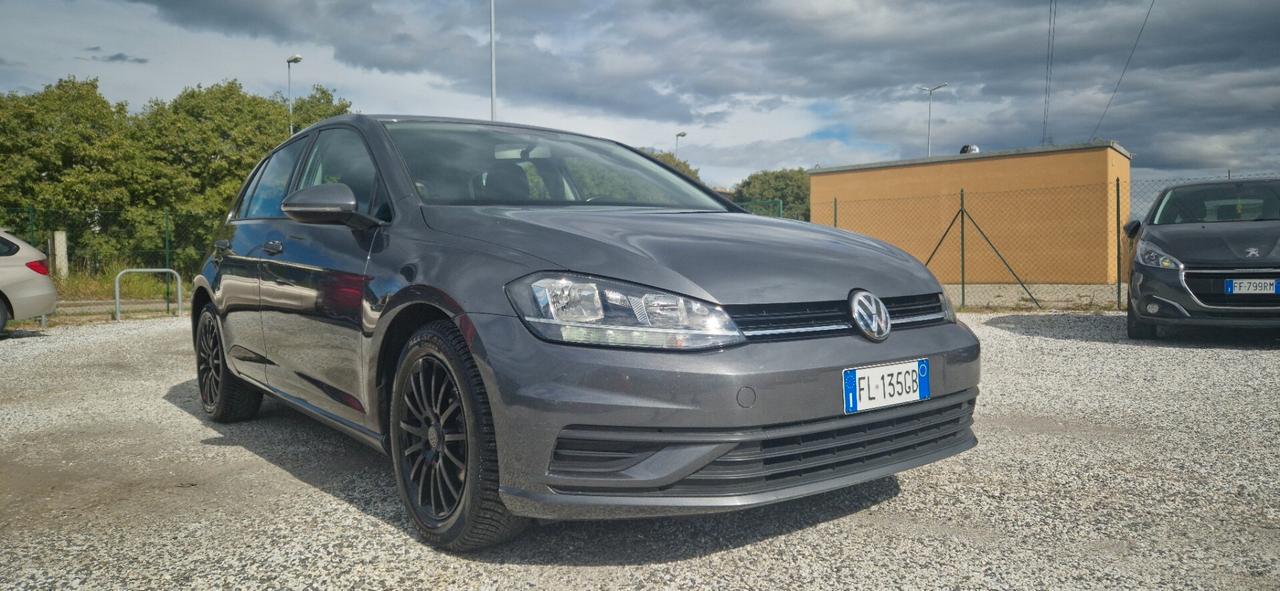 Volkswagen Golf 7 1.6 TDI 90 cv ADATTA A NEOPATENTATI