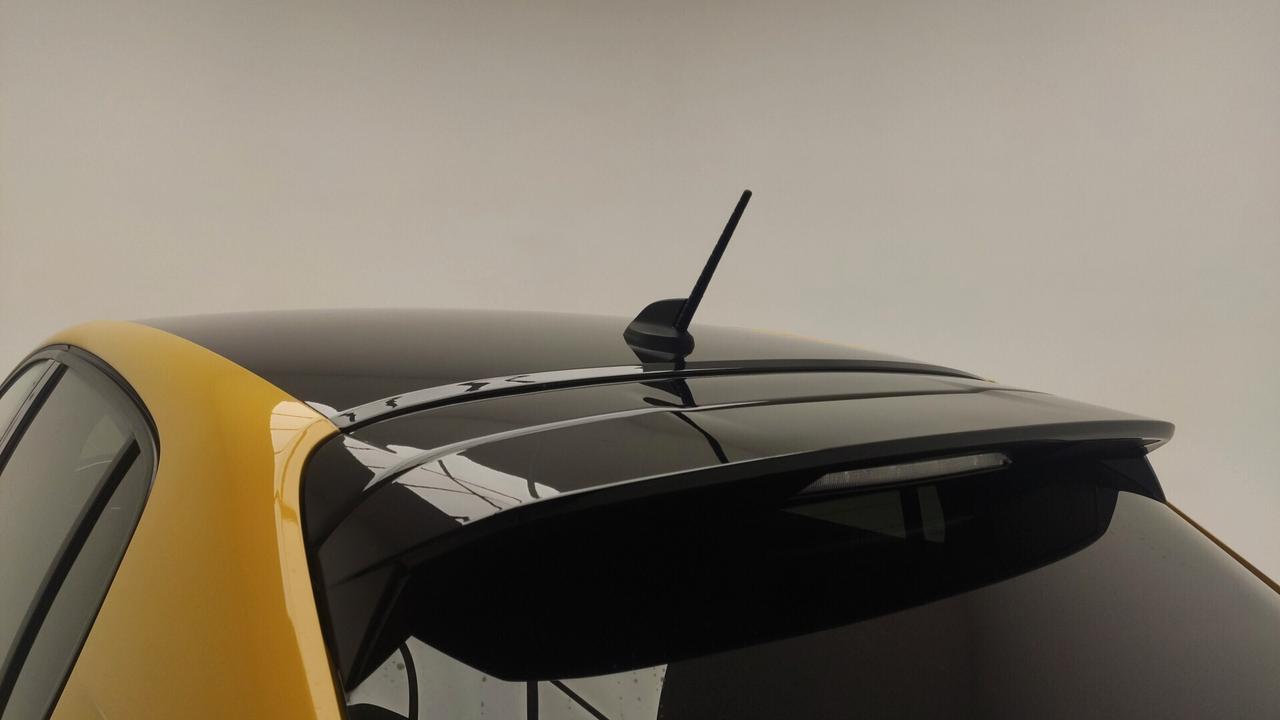 Peugeot 208 motore elettrico 136 CV 5 porte GT