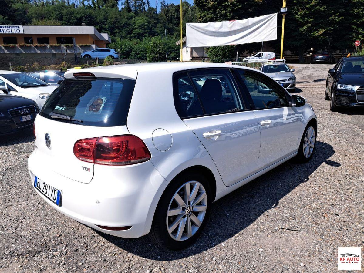 VOLKSWAGEN - Golf 1.6 tdi Highline 5p