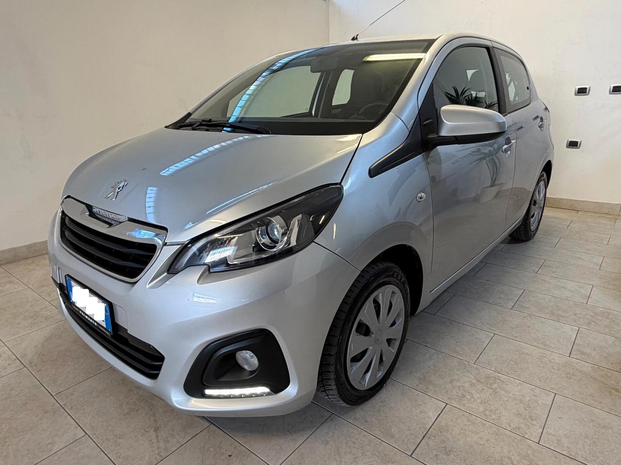 Peugeot 108 5P 1.0 68 CV Allure FULL OPT FRIZIONE NEOPATENTATI TAGLIANDATA