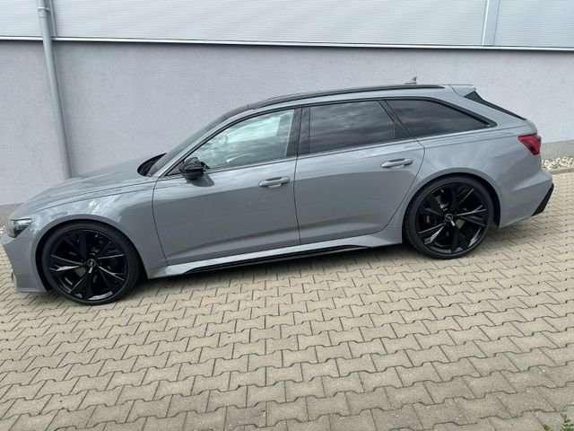 Audi RS6 RS6 AVANT 4.0 TFSI QUATTRO S TRONIC S LINE