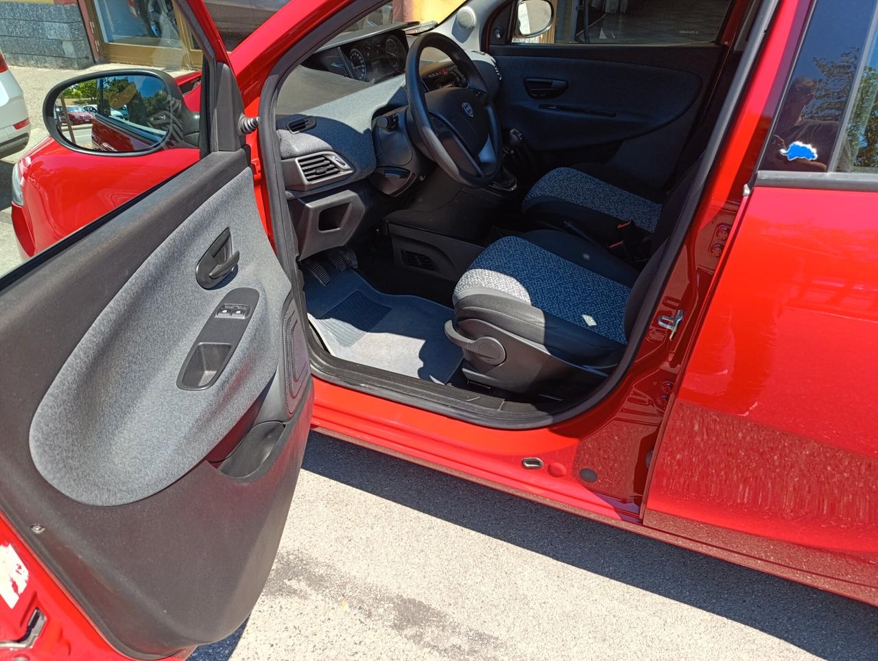 Lancia Ypsilon 1.2 69 CV 5 porte GPL Uniproprietario