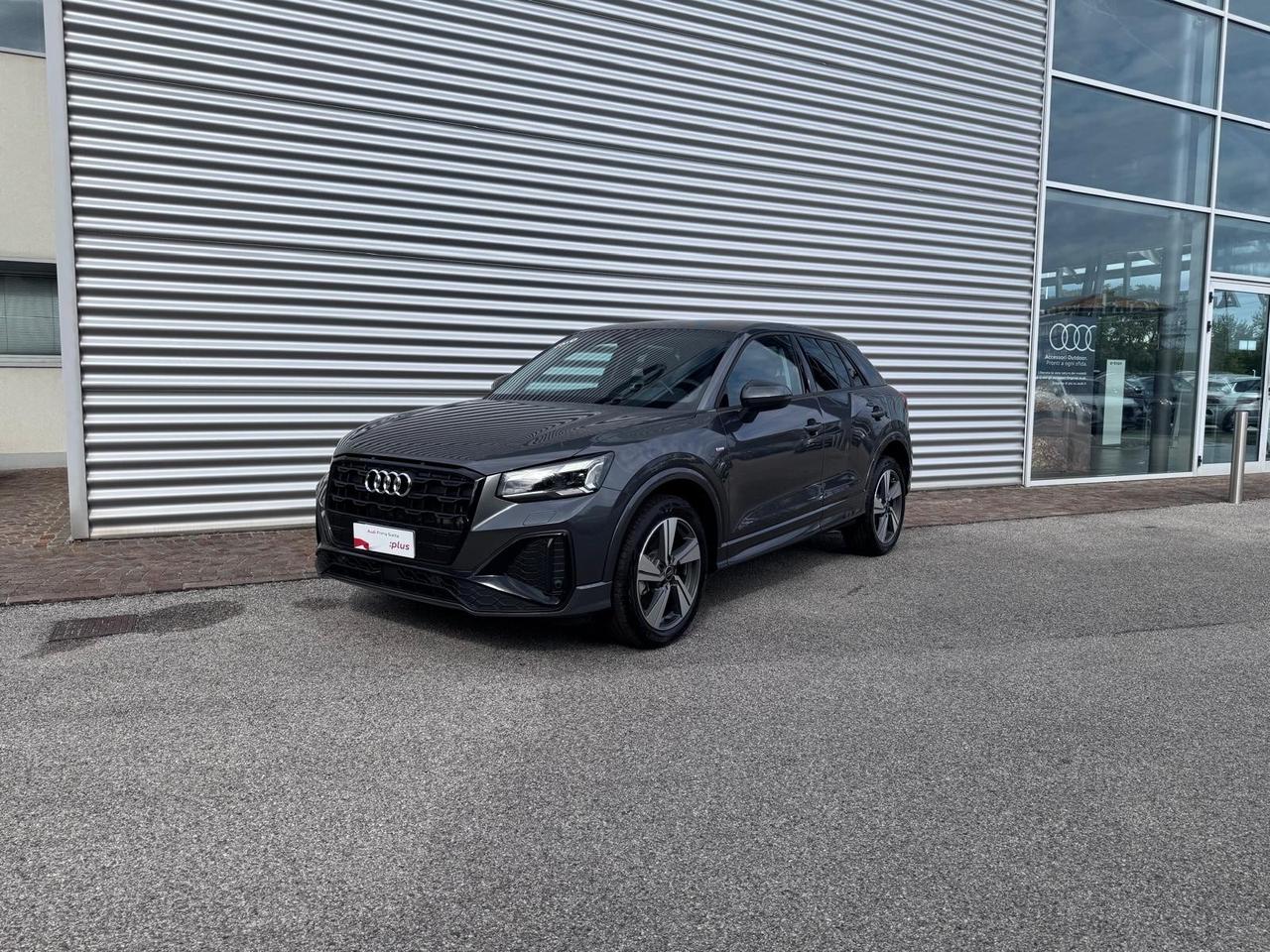 AUDI Q2 35 TDI S-TRONIC S-LINE
