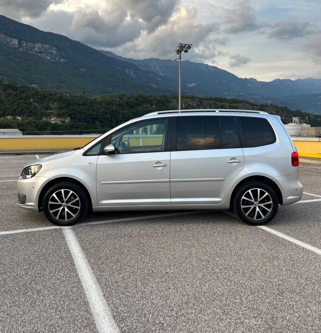 Volkswagen Touran TDI DSG Comfortline 7 POSTI