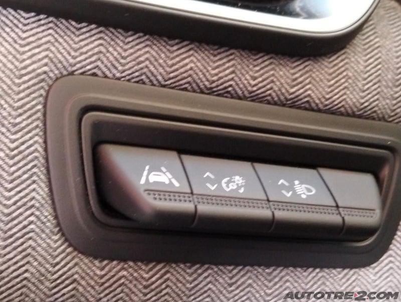 Renault Clio TCe 90 CV 5 porte Techno aziendali in PRONTA CONSEGNA