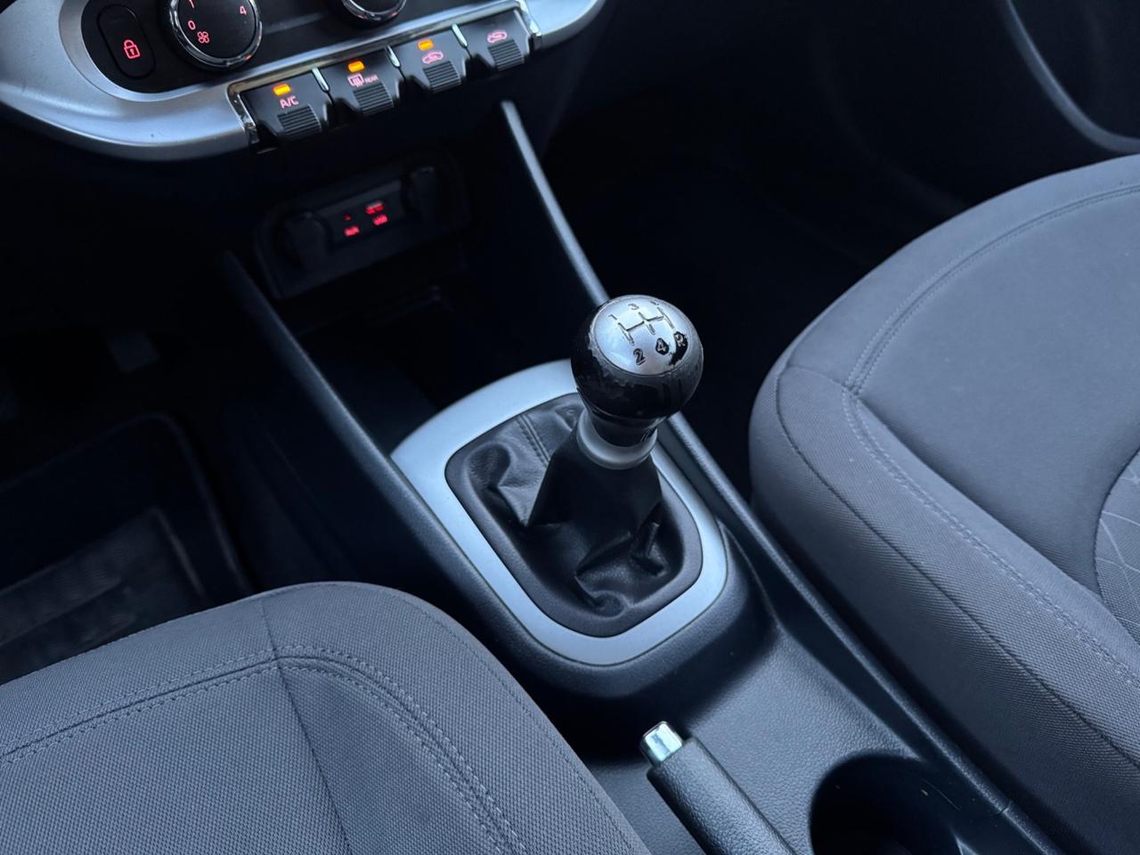 Kia Rio 1.2 Benzina 5p. NEOPATENTATI 85 CV