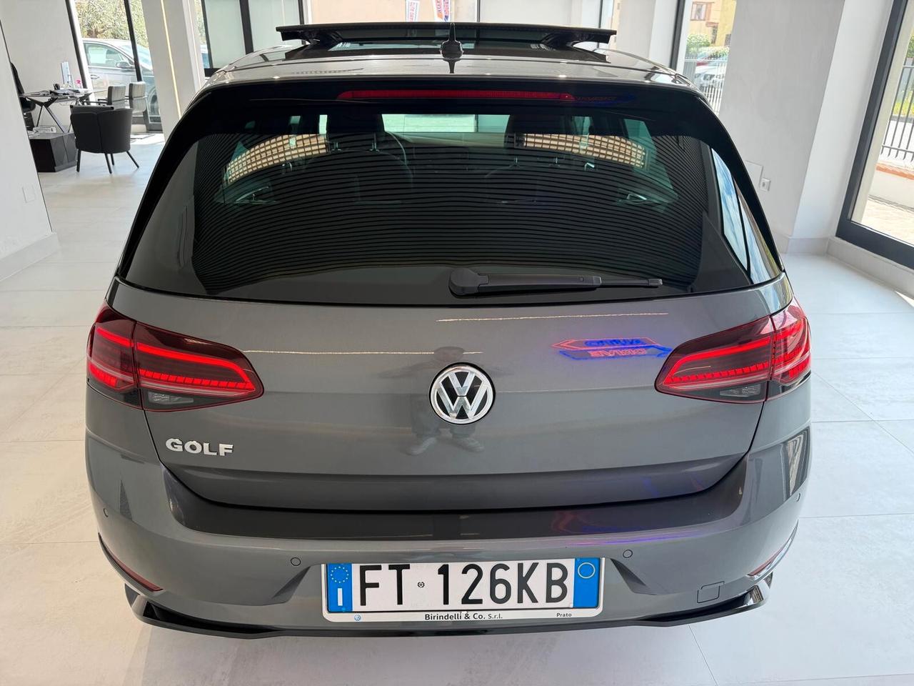 Volkswagen Golf 1.6 TDI R-LINE FULL OPTIONAL
