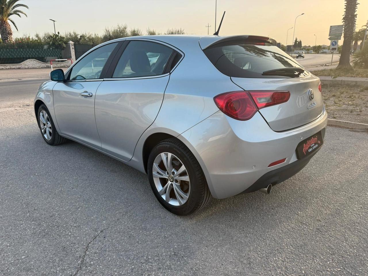 Alfa Romeo Giulietta 1.6 JTDm-2 105 CV