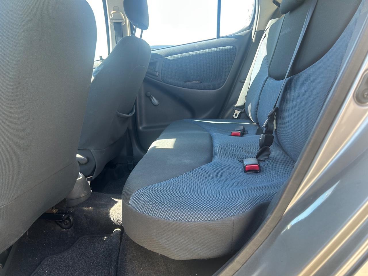 Toyota Yaris 1.0i 16V cat 5 porte leggi note