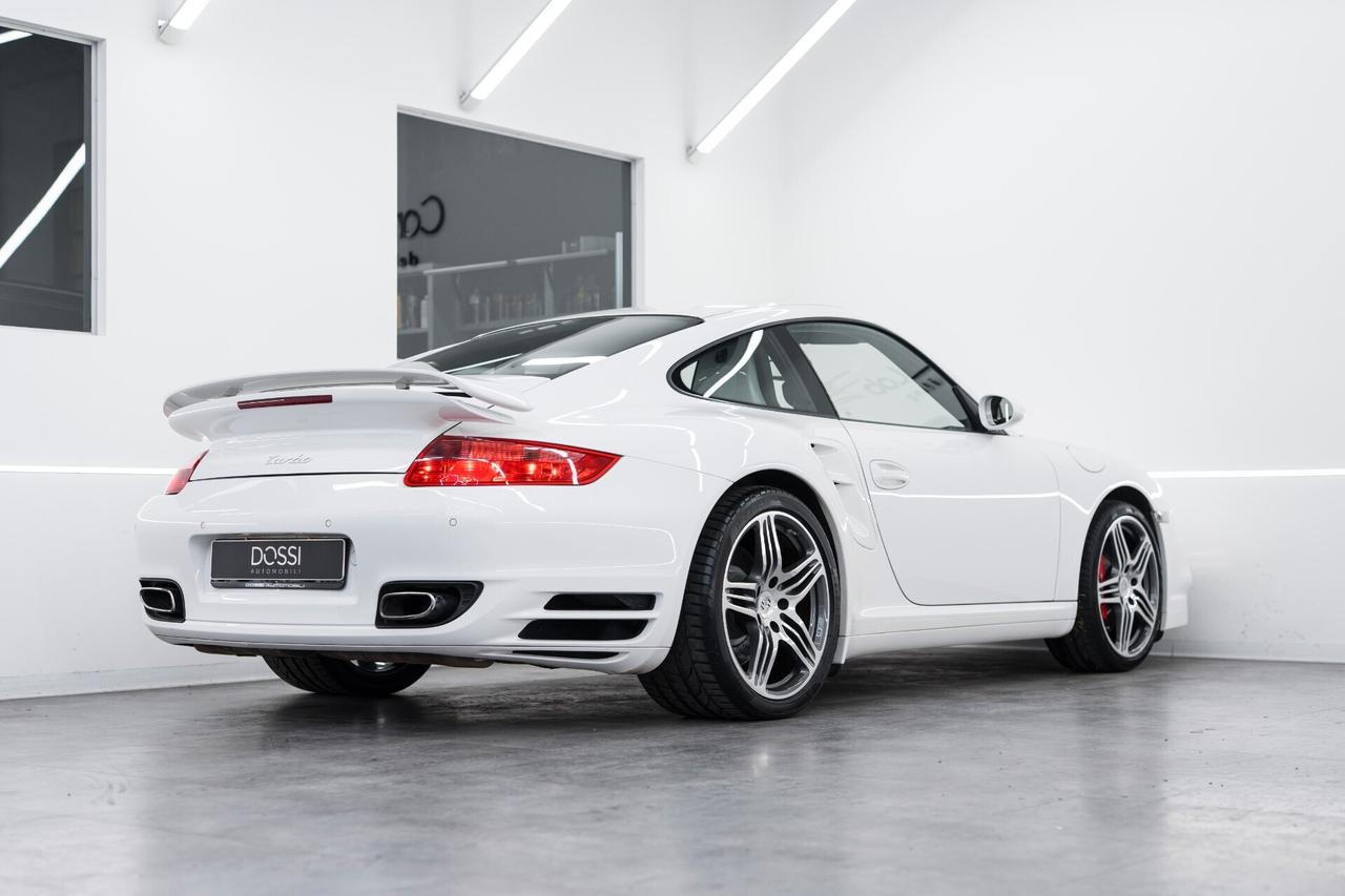 Porsche 911 Turbo Coupé MANUALE