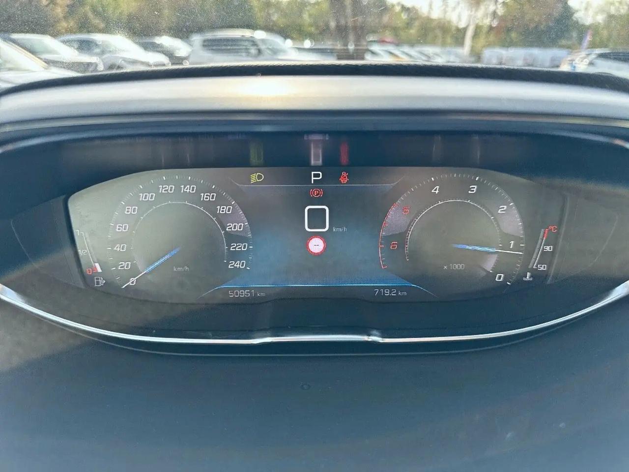 Peugeot 5008 BlueHDi 130 S&S EAT8 Active Pack