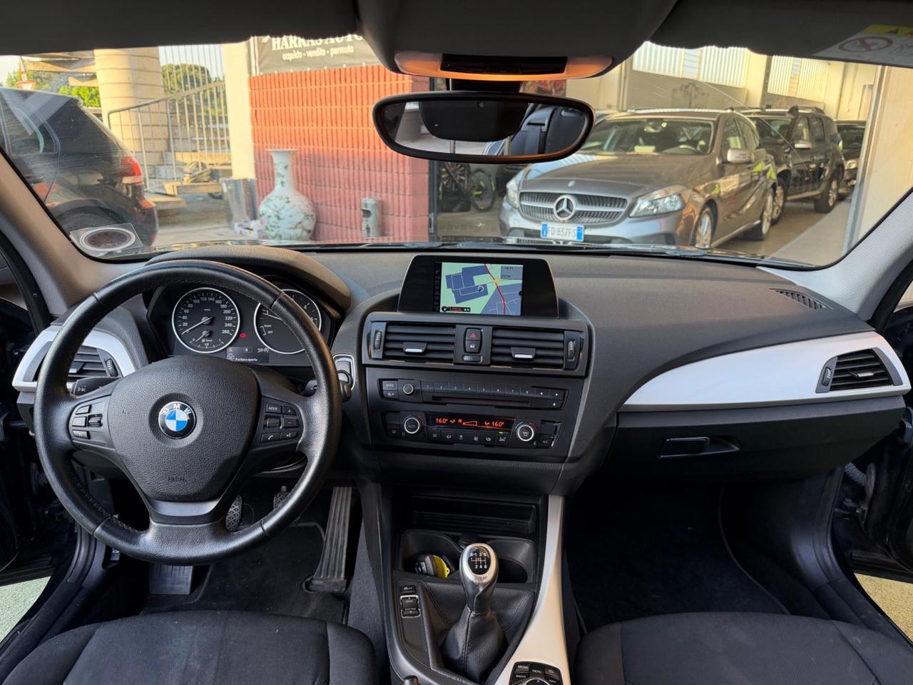 Bmw 116 116d 5p. Urban