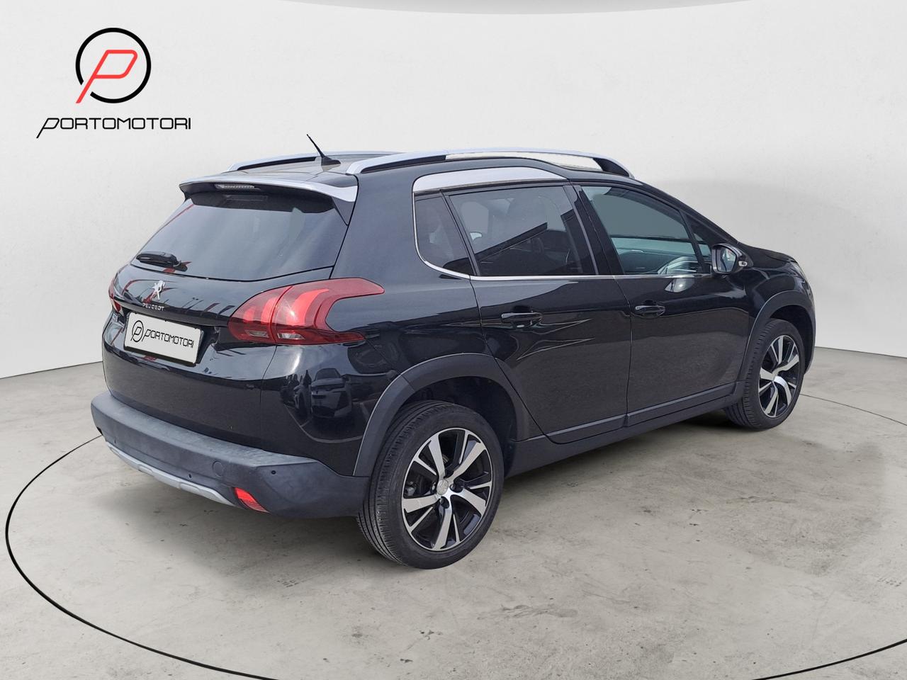 PEUGEOT 2008 - BlueHDi 100 Allure