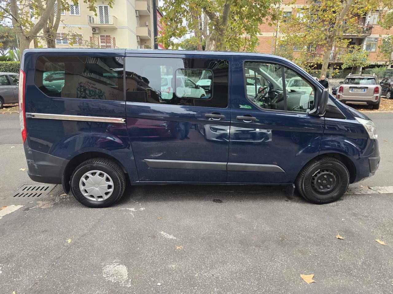 Ford Transit Custom 2.2 TDCi 155CV 9 POSTI GANCIO TRAINO
